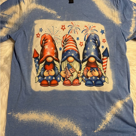 T-Shirt - Picture 3 of 3